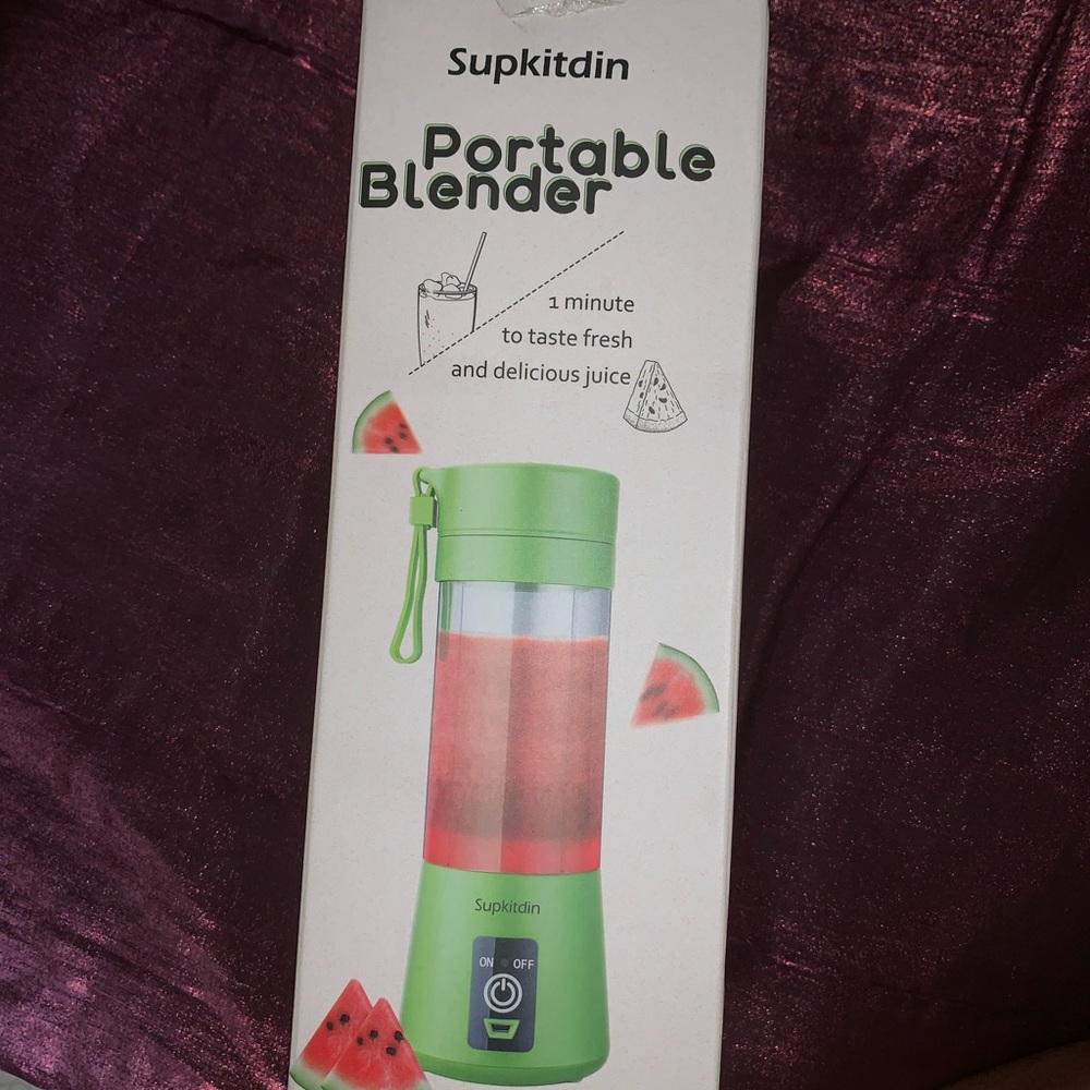 Portable blender